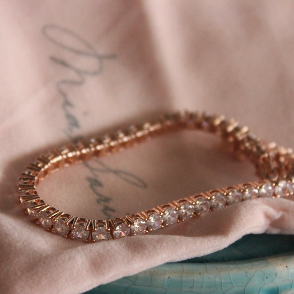 MIA SARINE Women’s Bracelet 4 Prong 7.25 CZ Crystal Tennis Bracelet